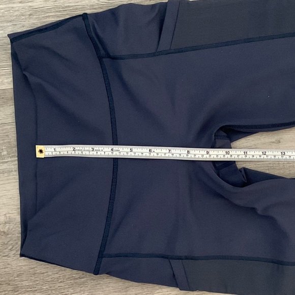 Fabletics Powerhold Leggings - Deepest Sea Size M / L (27) - Side Pockets - Picture 4 of 7